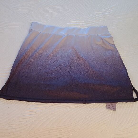 Amazon Pants - NWT Amazon Skort